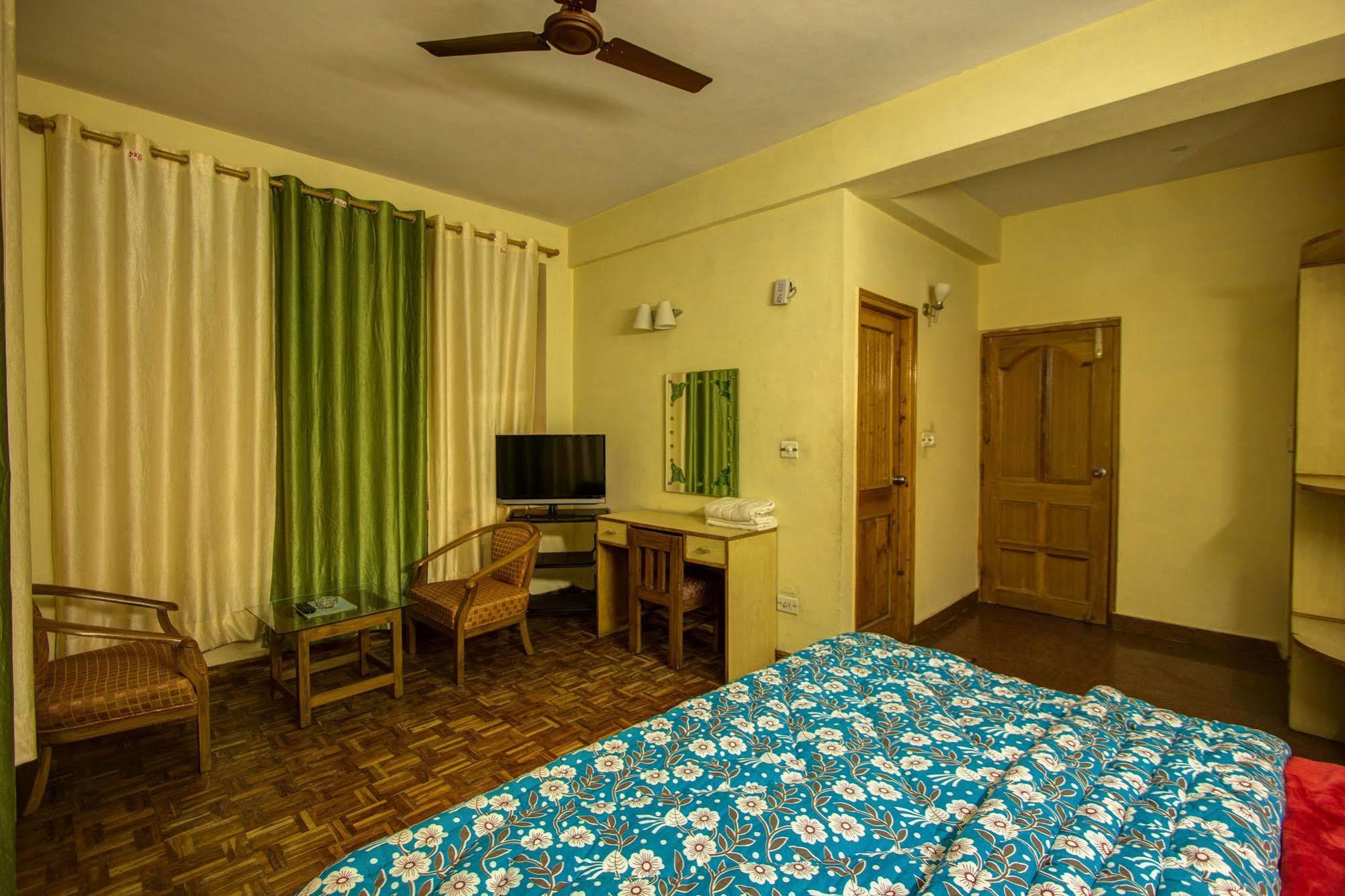 Kalinga Grand Hotel Manāli Extérieur photo